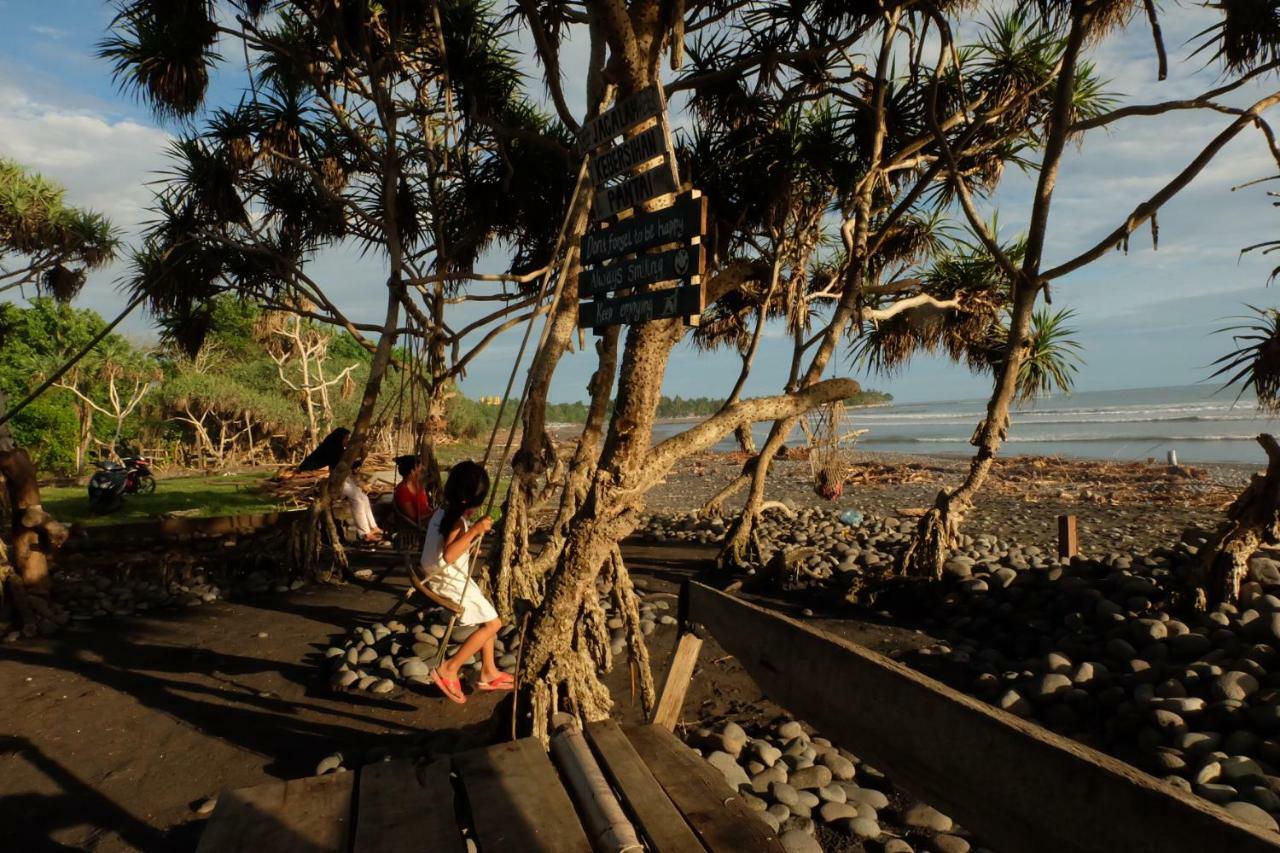 The Nyamo Surf & Stay Pulukan Exterior foto